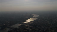 Good Back Lit Effect Shot Looking West Up Thames