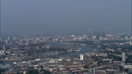 Long Shot Across To Canary Wharf