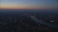 Ws Down Thames To City