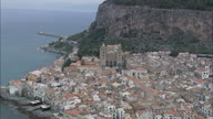 Zoom In To Cefalu Cathedral With Wedding Guests, Bride And Groom On Church Steps