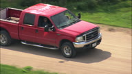 Pickup Pulling Round Grain Store